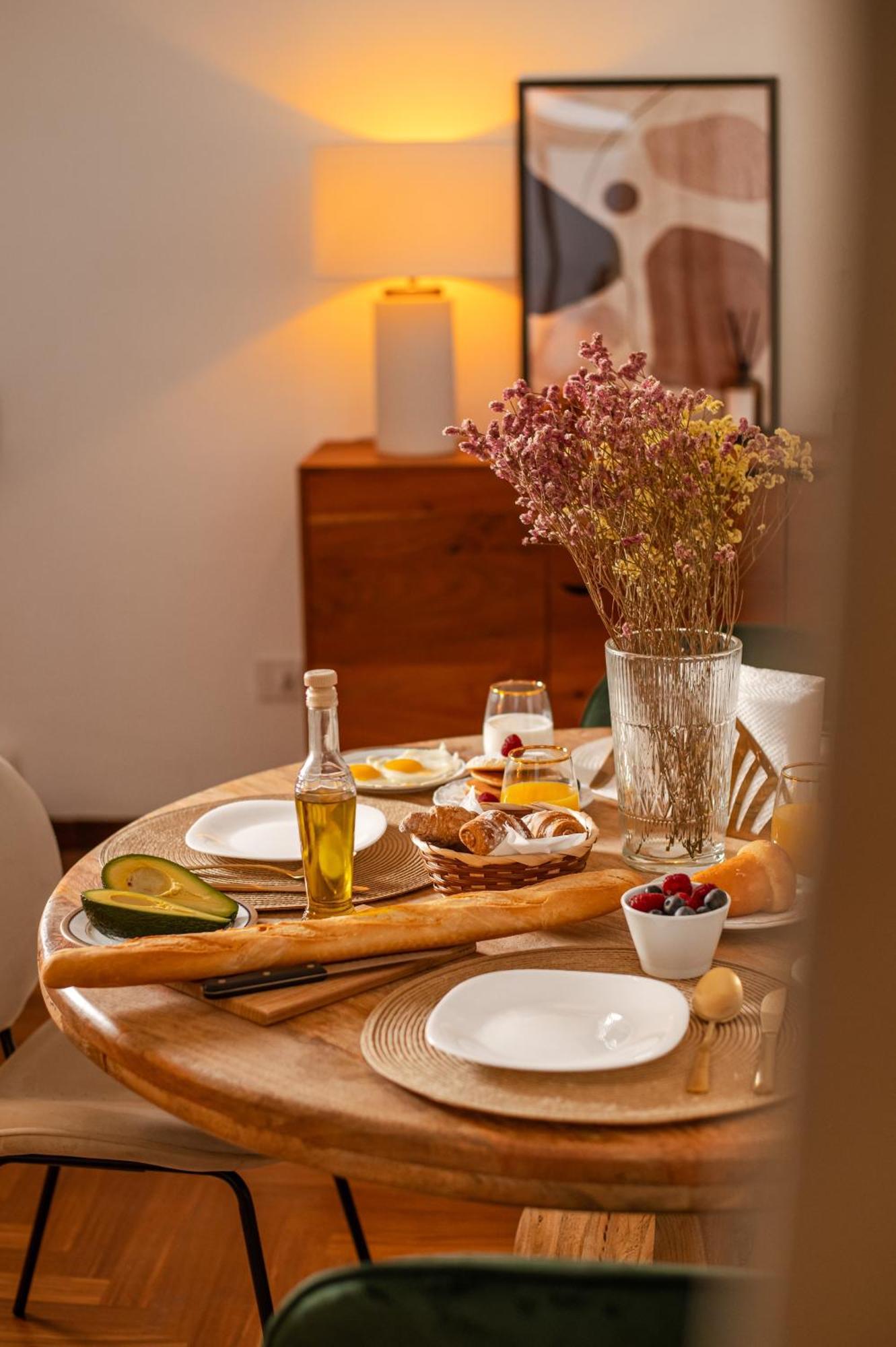 Quatrum Apartment Naples Luaran gambar