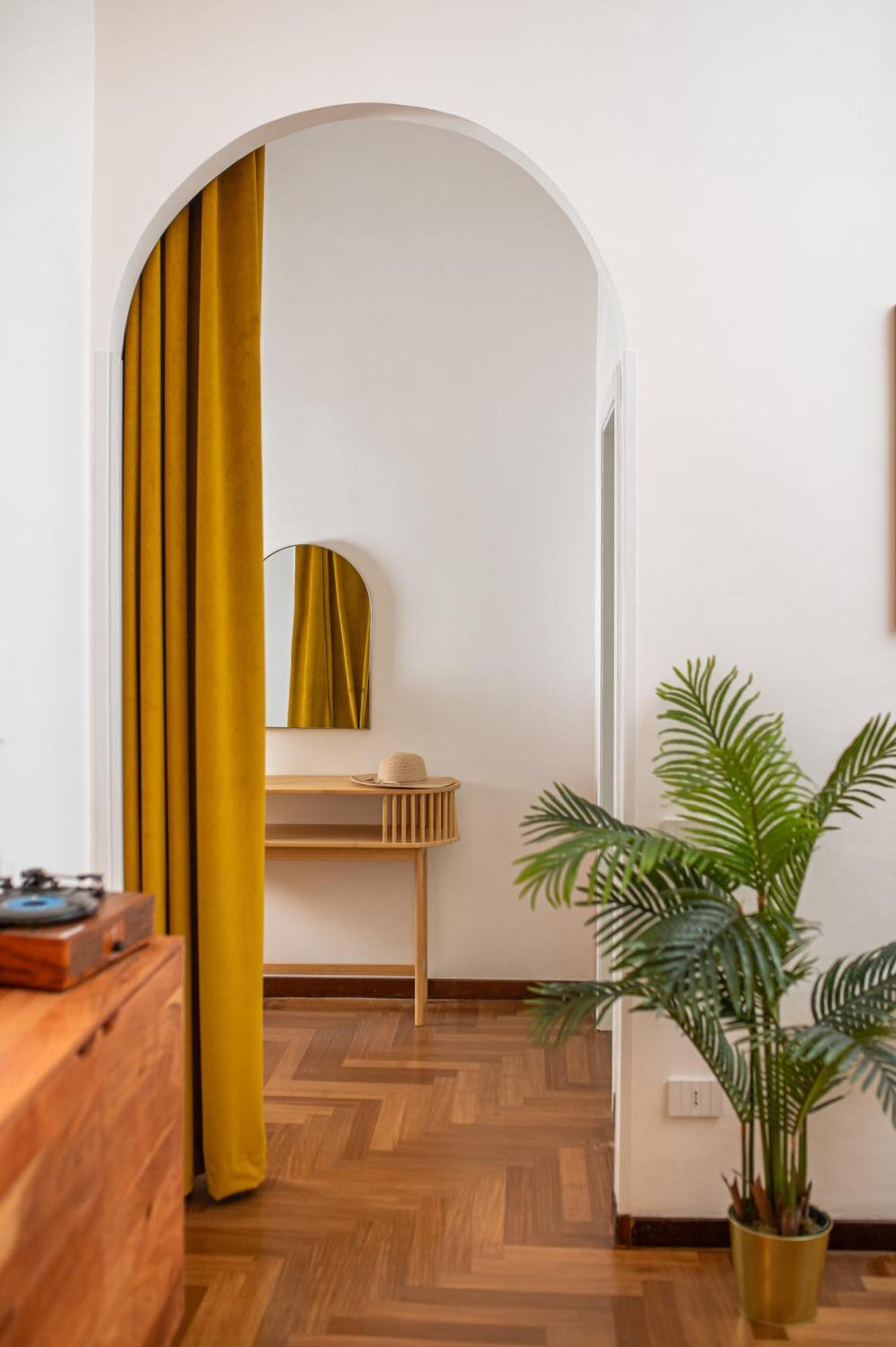 Quatrum Apartment Naples Luaran gambar