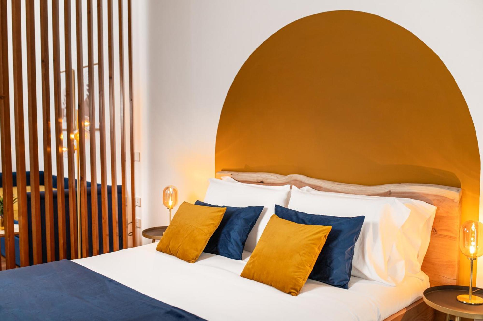 Quatrum Apartment Naples Luaran gambar