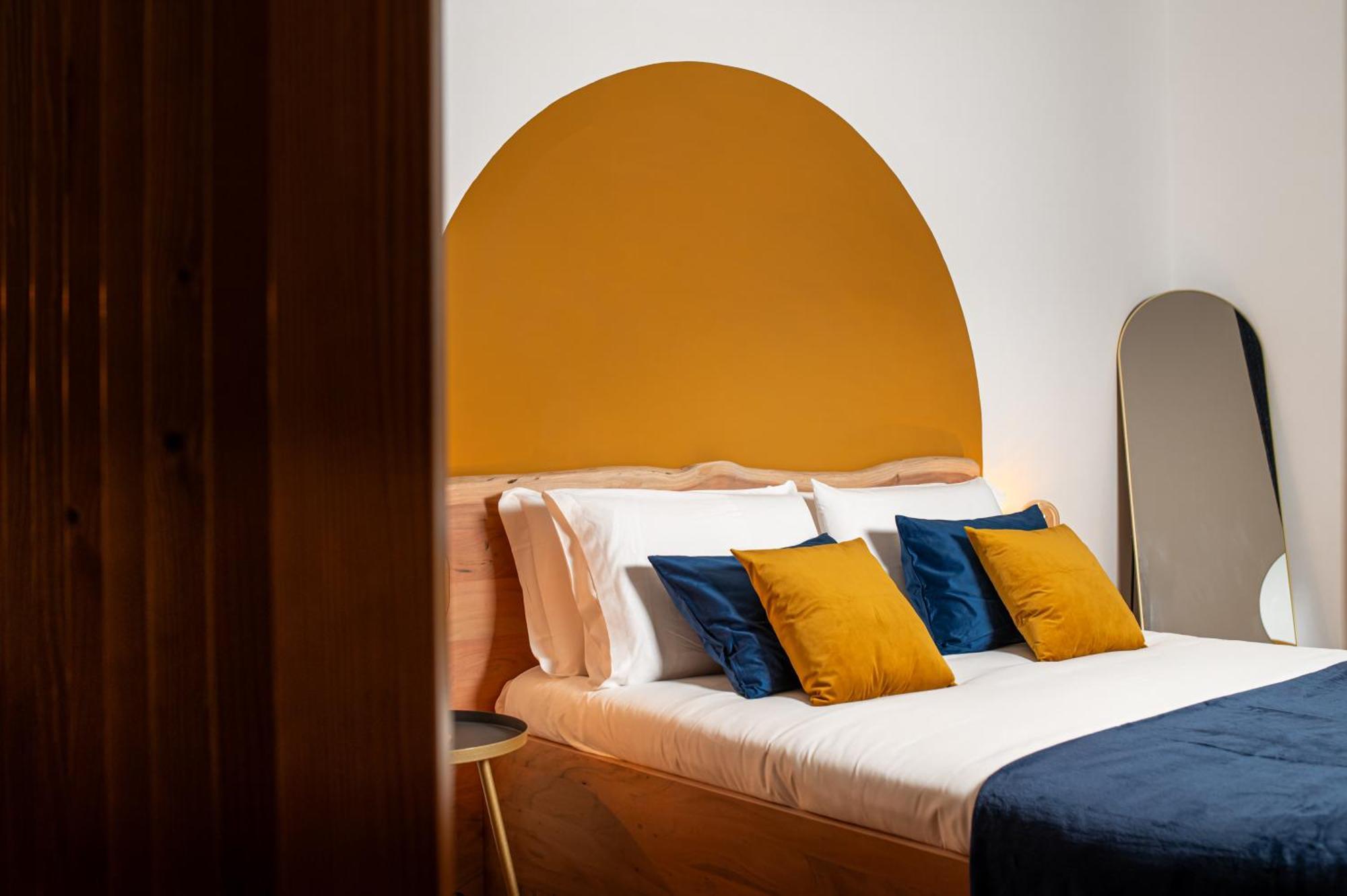 Quatrum Apartment Naples Luaran gambar